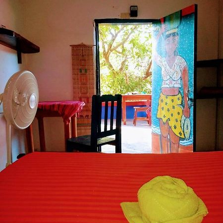 ホテル Casa Gundi Y Tomas Puerto Ángel エクステリア 写真
